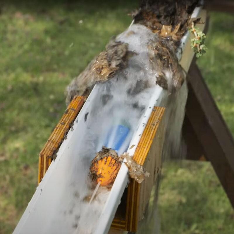 The Gutter Cleaning Tool Water Rocket Cleaning Nozzle