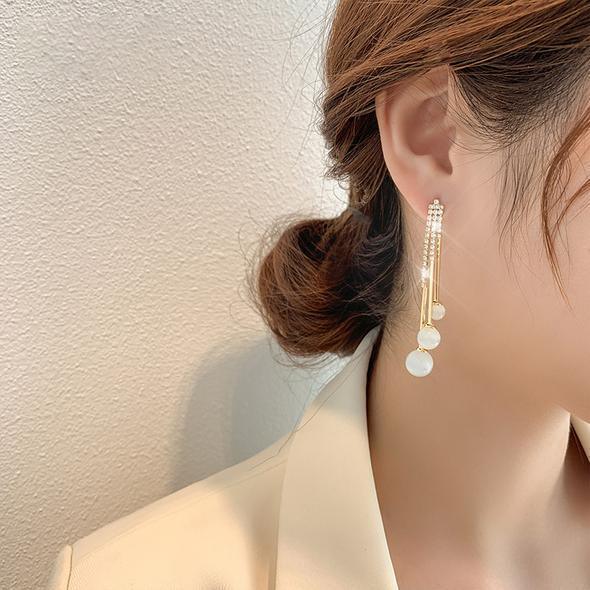 Pearl Tassel Long Earring