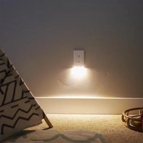 Outlet Wall Plate With Night Lights