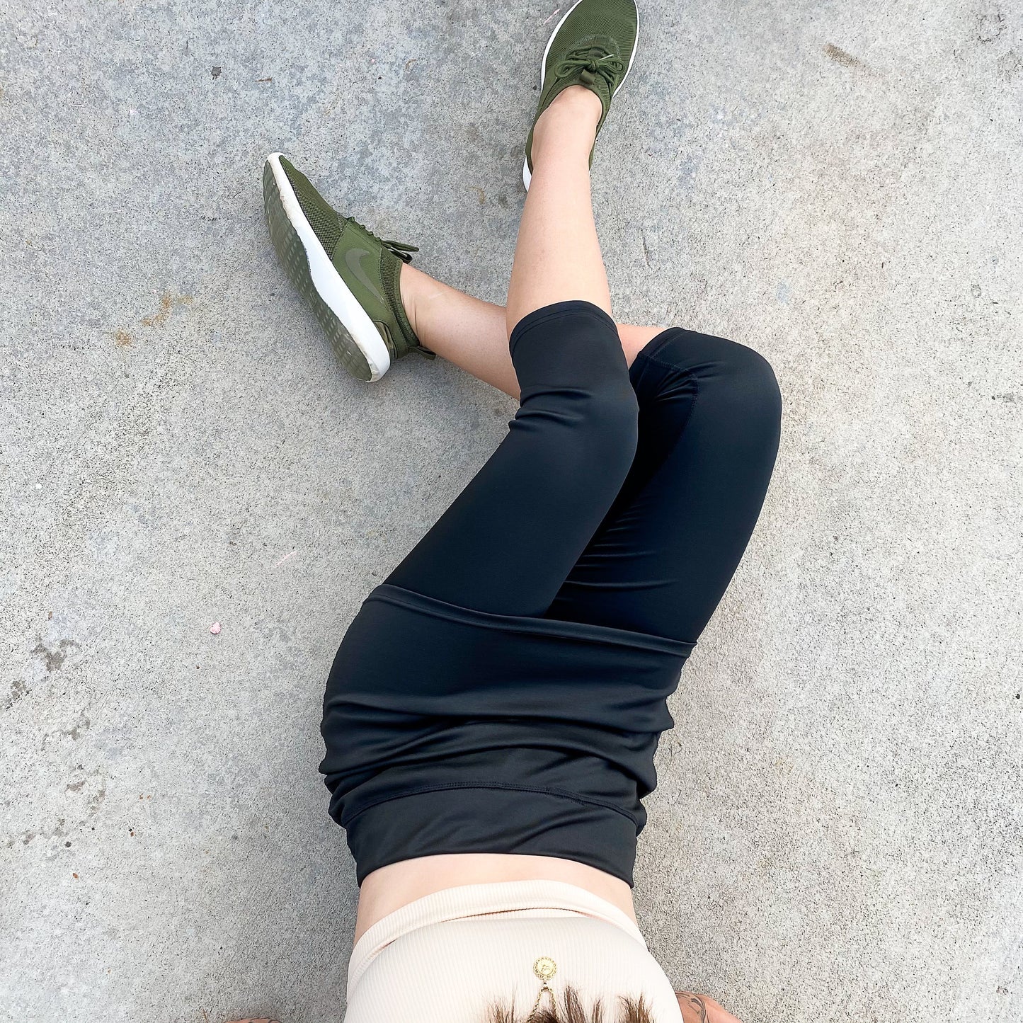 SKIRTED CAPRIS